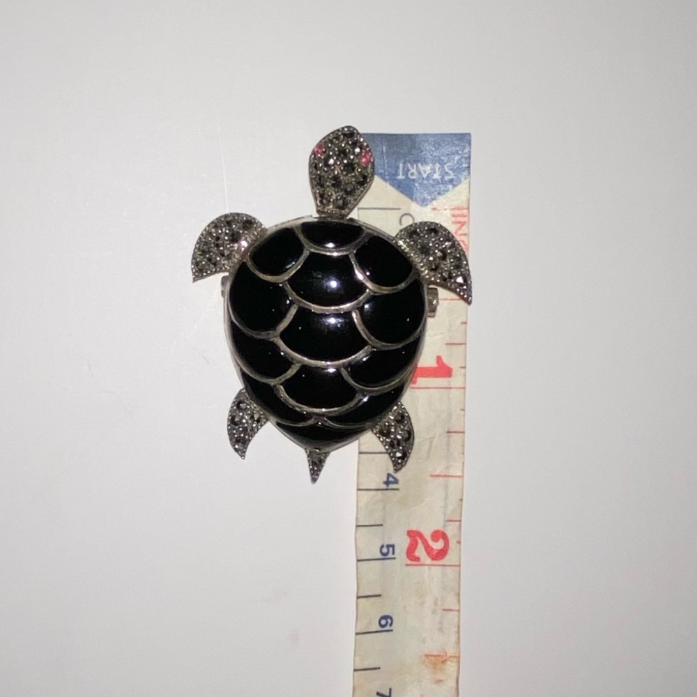 NWT Sterling w Marcasite Sea Turtle black onyx brooch pin - Picture 3 of 3